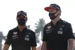 Foto zur News: Max Verstappen (Red Bull) und Sergio Perez (Red Bull)