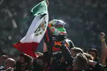 Foto zur News: Sergio Perez (Red Bull)