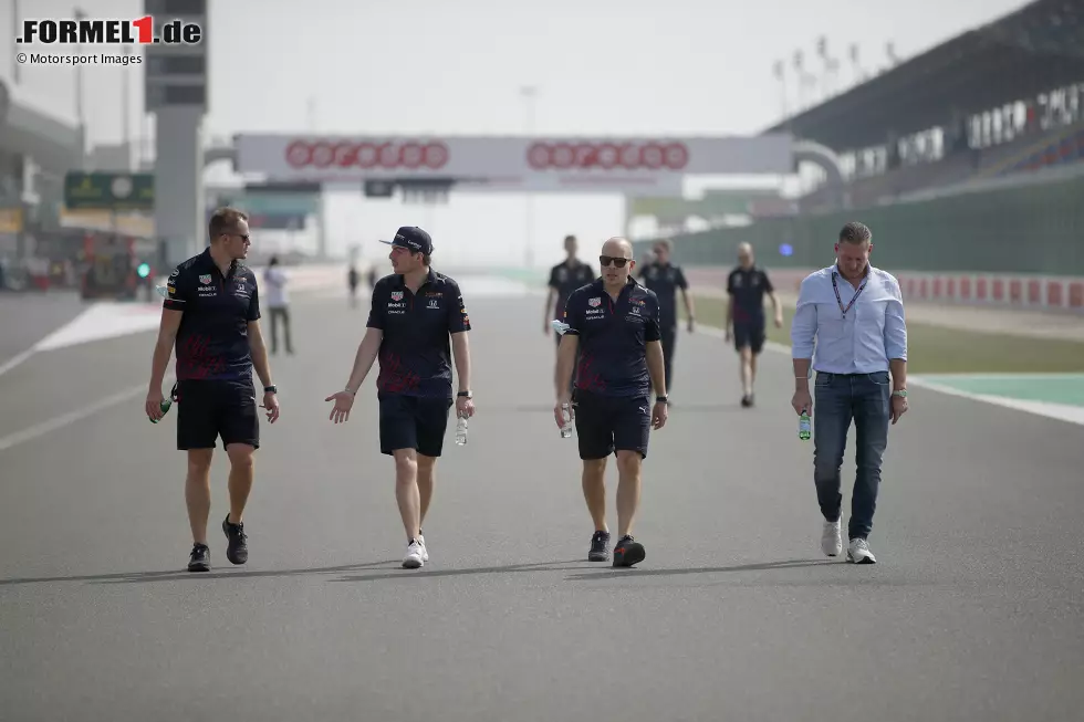 Foto zur News: Max Verstappen (Red Bull) und Jos Verstappen