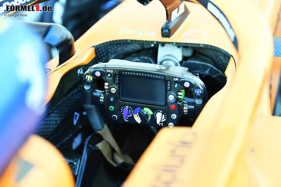 Foto zur News: McLaren MCL35M