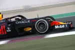 Foto zur News: Sergio Perez (Red Bull)