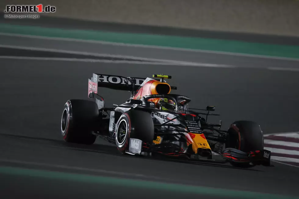 Foto zur News: Sergio Perez (Red Bull)