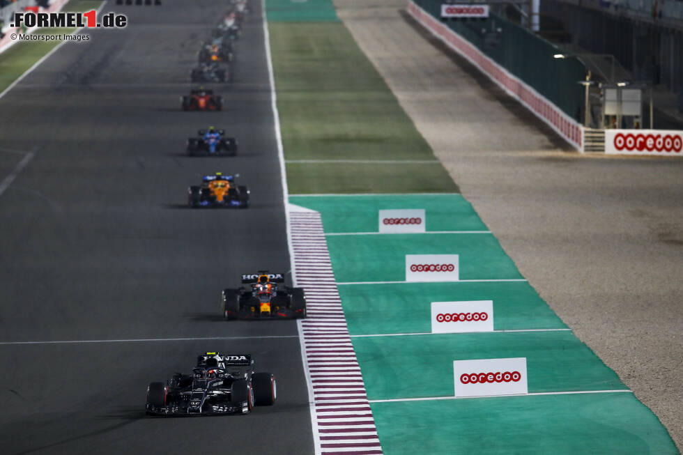 Foto zur News: Pierre Gasly (AlphaTauri), Max Verstappen (Red Bull) und Lando Norris (McLaren)