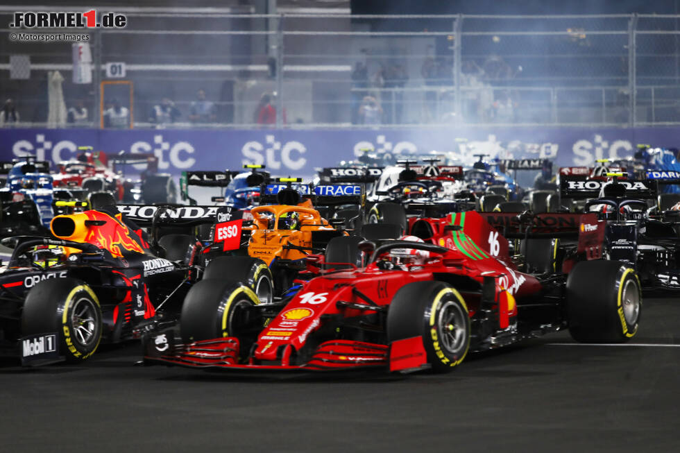 Foto zur News: Sergio Perez (Red Bull), Charles Leclerc (Ferrari), Lando Norris (McLaren) und Yuki Tsunoda (AlphaTauri)