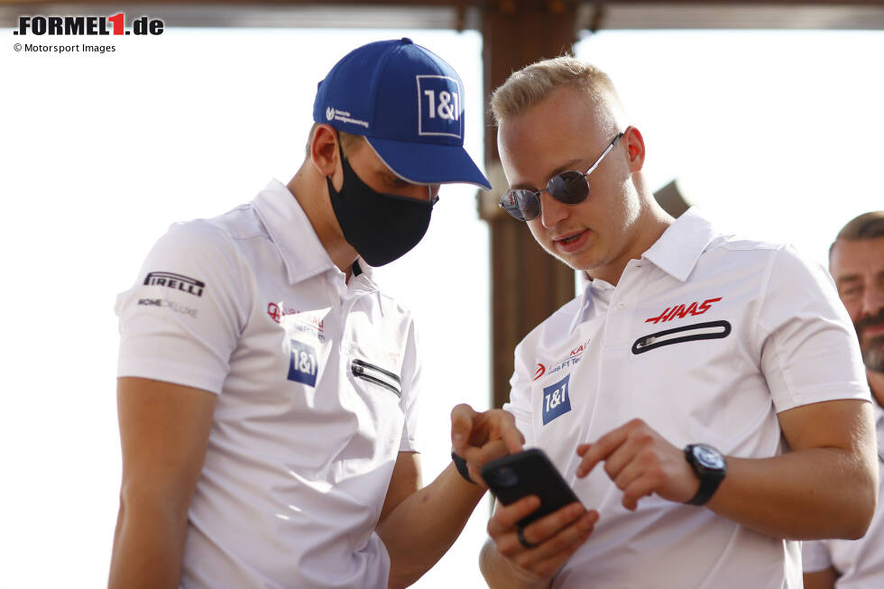 Foto zur News: Mick Schumacher (Haas) und Nikita Masepin (Haas)