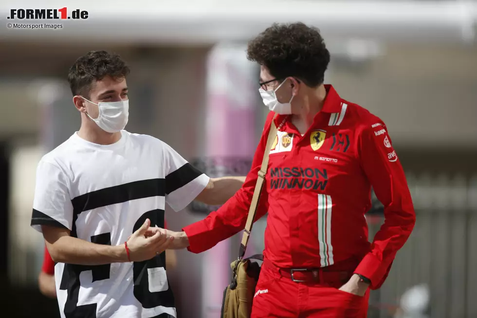 Foto zur News: Charles Leclerc (Ferrari) und Mattia Binotto