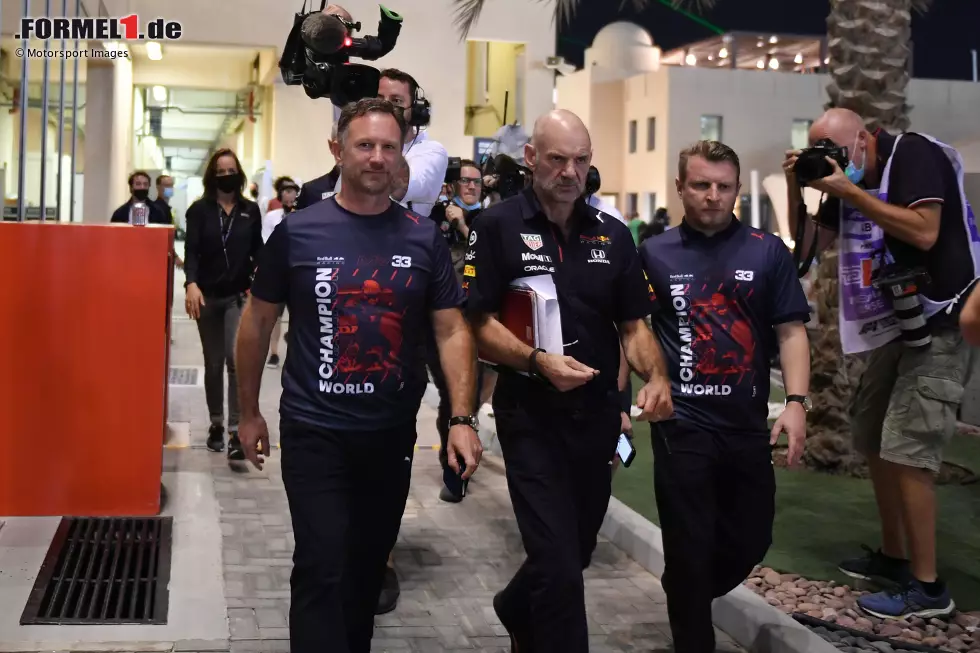 Foto zur News: Christian Horner und Adrian Newey