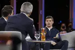 Foto zur News: Max Verstappen (Red Bull) am 20. Dezember 2021 bei &quot;Sport und Talk aus dem Hangar-7&quot; (ServusTV) in Salzburg