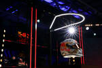 Foto zur News: Helm von Max Verstappen (Red Bull)