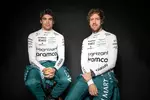 Foto zur News: Lance Stroll (Aston Martin) und Sebastian Vettel (Aston Martin)