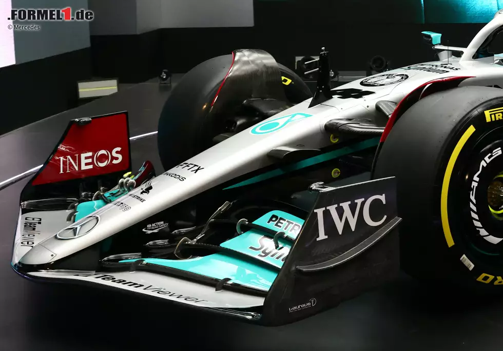 Foto zur News: Mercedes W13