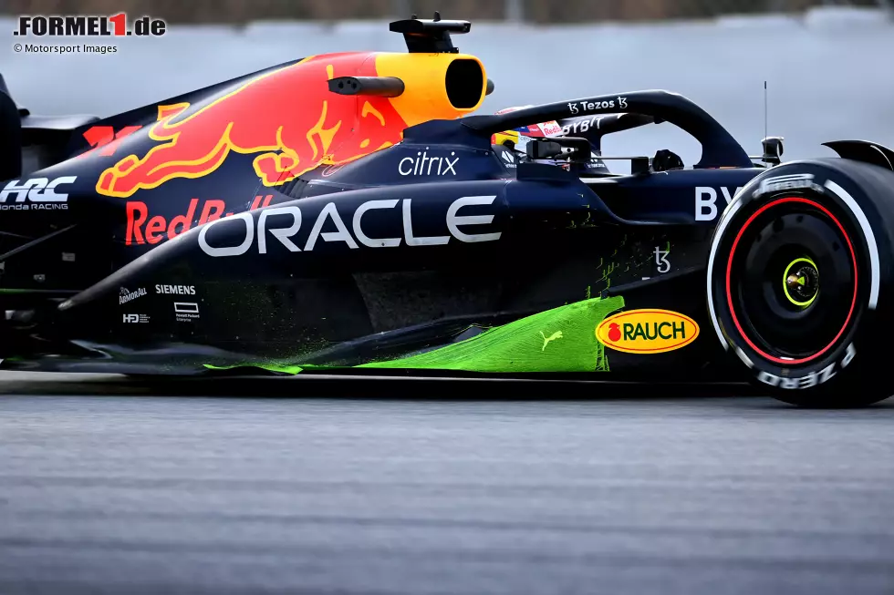 Foto zur News: Sergio Perez (Red Bull)