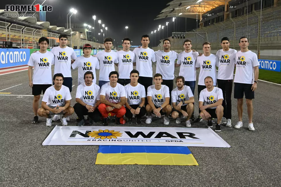 Foto zur News: Alexander Albon (Williams), Guanyu Zhou (Alfa Romeo), Lance Stroll (Aston Martin), Yuki Tsunoda (AlphaTauri), Pierre Gasly (AlphaTauri), Charles Leclerc (Ferrari), Daniel Ricciardo (McLaren), Max Verstappen (Red Bull), Mick Schumacher (Haas), Esteban Ocon