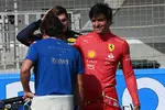 Foto zur News: Fernando Alonso (Alpine) und Carlos Sainz (Ferrari)