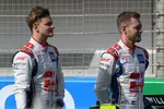 Foto zur News: Mick Schumacher (Haas) und Kevin Magnussen (Haas)