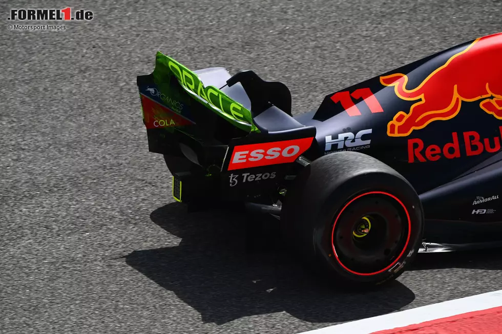 Foto zur News: Sergio Perez (Red Bull)