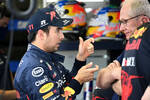 Foto zur News: Sergio Perez (Red Bull) und Helmut Marko