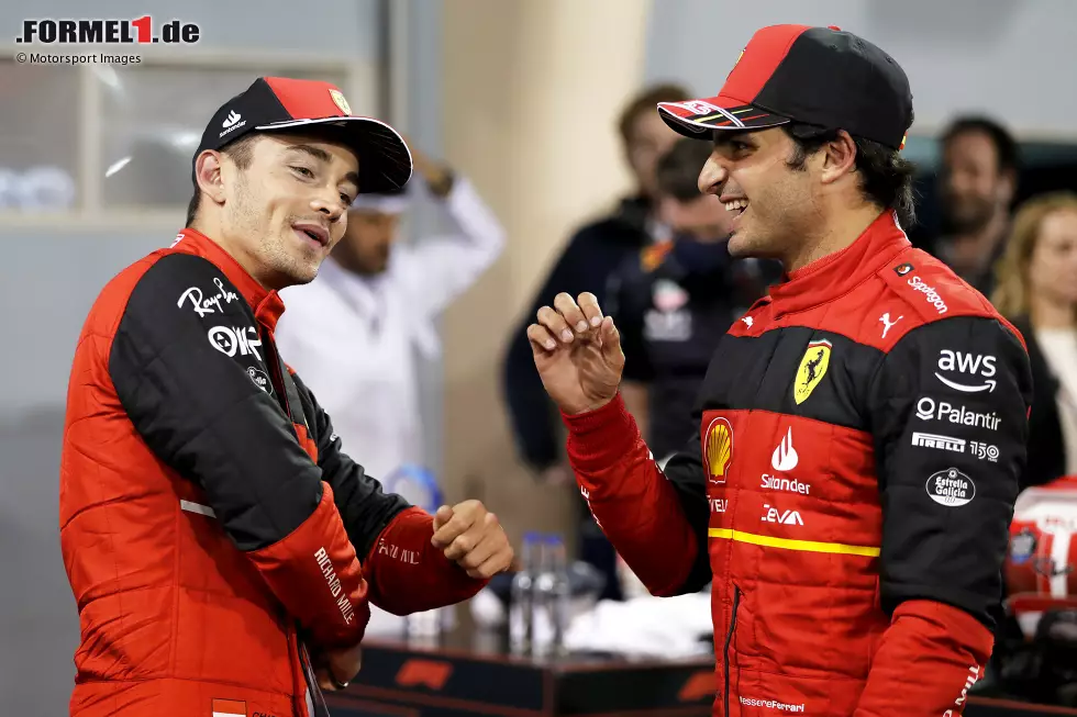 Foto zur News: Charles Leclerc (Ferrari) und Carlos Sainz (Ferrari)