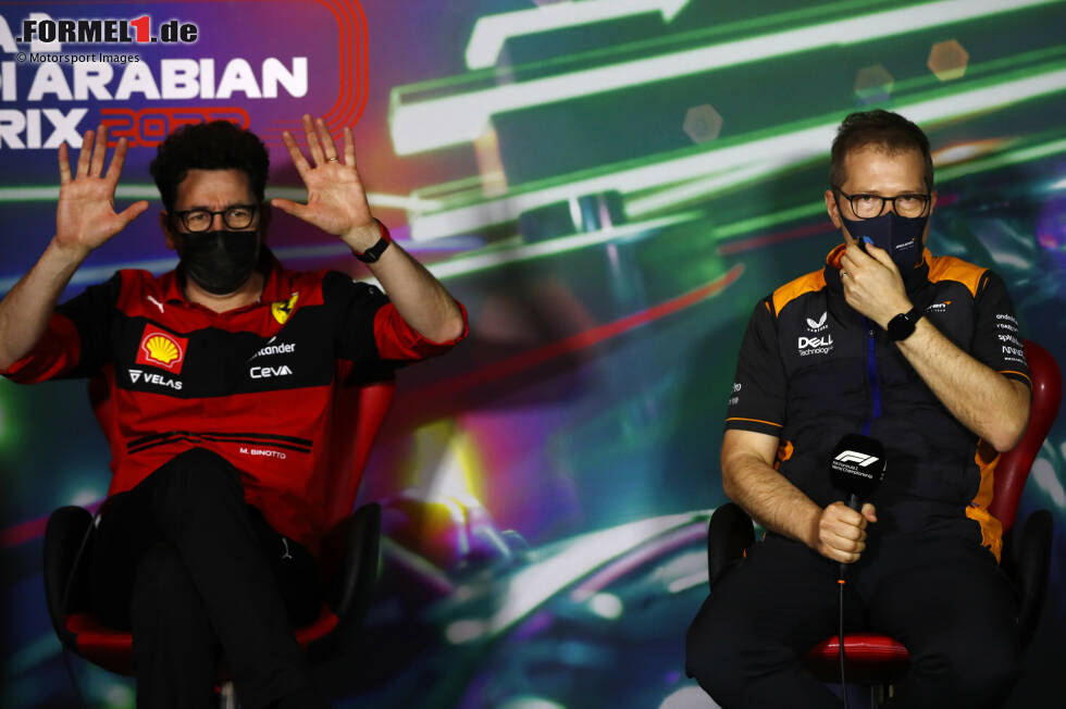 Foto zur News: Mattia Binotto (Ferrari) und Andreas Seidl (McLaren)