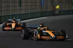 Foto zur News: Daniel Ricciardo (McLaren) und Lando Norris (McLaren)