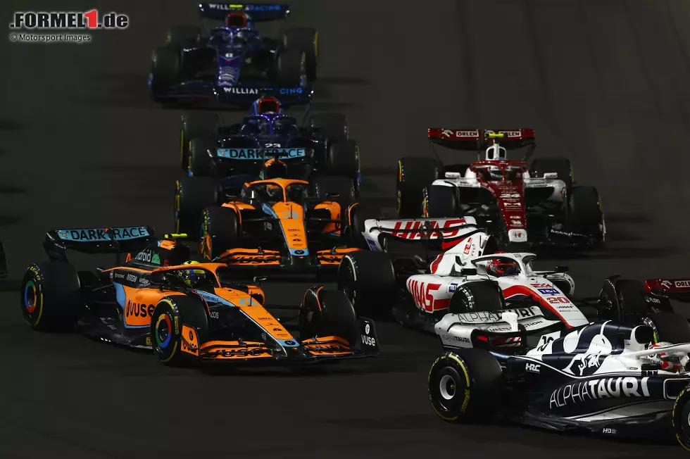 Foto zur News: Guanyu Zhou (Alfa Romeo), Pierre Gasly (AlphaTauri), Kevin Magnussen (Haas), Lando Norris (McLaren), Daniel Ricciardo (McLaren) und Lewis Hamilton (Mercedes)