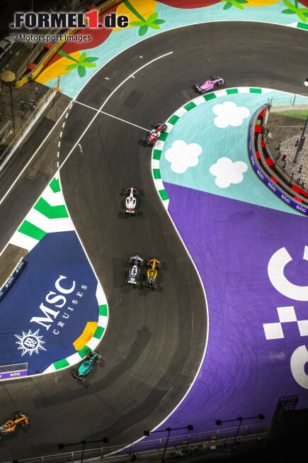 Fernando Alonso (Alpine), Valtteri Bottas (Alfa Romeo), Kevin Magnussen (Haas), Pierre Gasly (AlphaTauri) und Lando Norris (McLaren) Fernando Alonso (Alpine), Valtteri Bottas (Alfa Romeo), Kevin Magnussen (Haas), Pierre Gasly (AlphaTauri) und Lando Norris (McLaren)