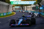 Foto zur News: Esteban Ocon (Alpine), Pierre Gasly (AlphaTauri) und Fernando Alonso (Alpine)