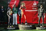 Foto zur News: Sergio Perez (Red Bull), Charles Leclerc (Ferrari) und George Russell (Mercedes)