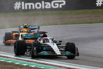 Foto zur News: George Russell (Mercedes) und Lando Norris (McLaren)