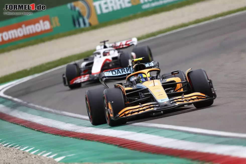 Foto zur News: Lando Norris (McLaren) und Kevin Magnussen (Haas)