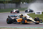 Foto zur News: Lando Norris (McLaren) und Kevin Magnussen (Haas)