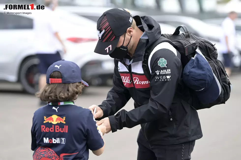 Foto zur News: Valtteri Bottas (Alfa Romeo)