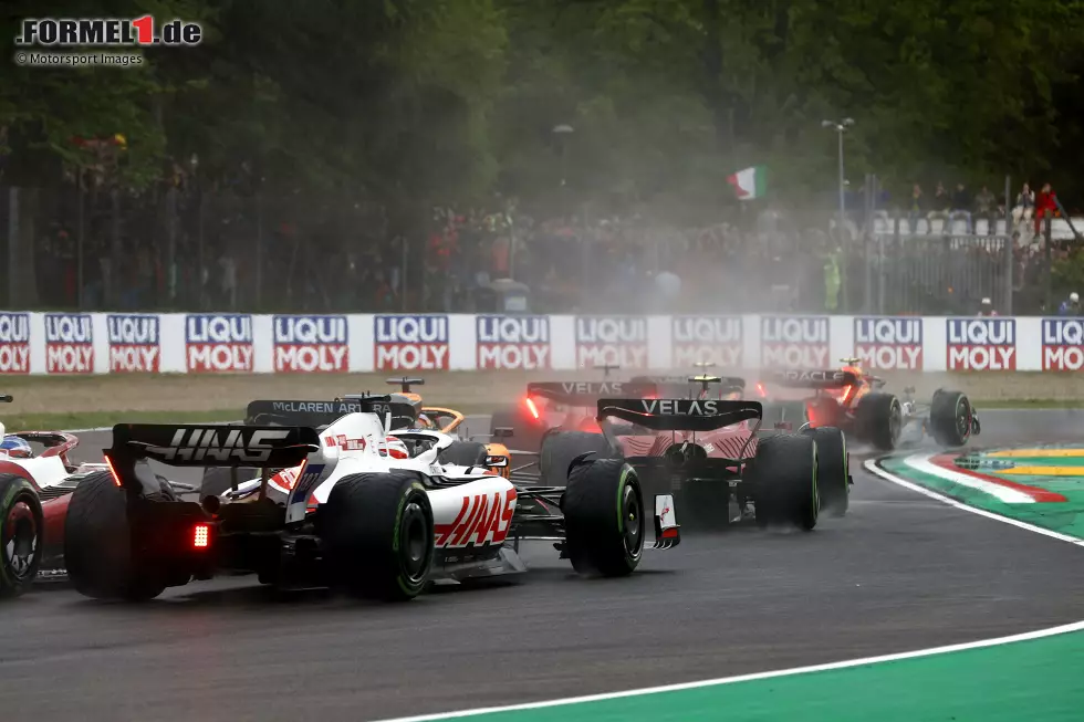 Charles Leclerc (Ferrari), Carlos Sainz (Ferrari), Daniel Ricciardo (McLaren) und Kevin Magnussen (Haas) Foto zur News: Charles Leclerc (Ferrari), Carlos Sainz (Ferrari), Daniel Ricciardo (McLaren) und Kevin Magnussen (Haas)