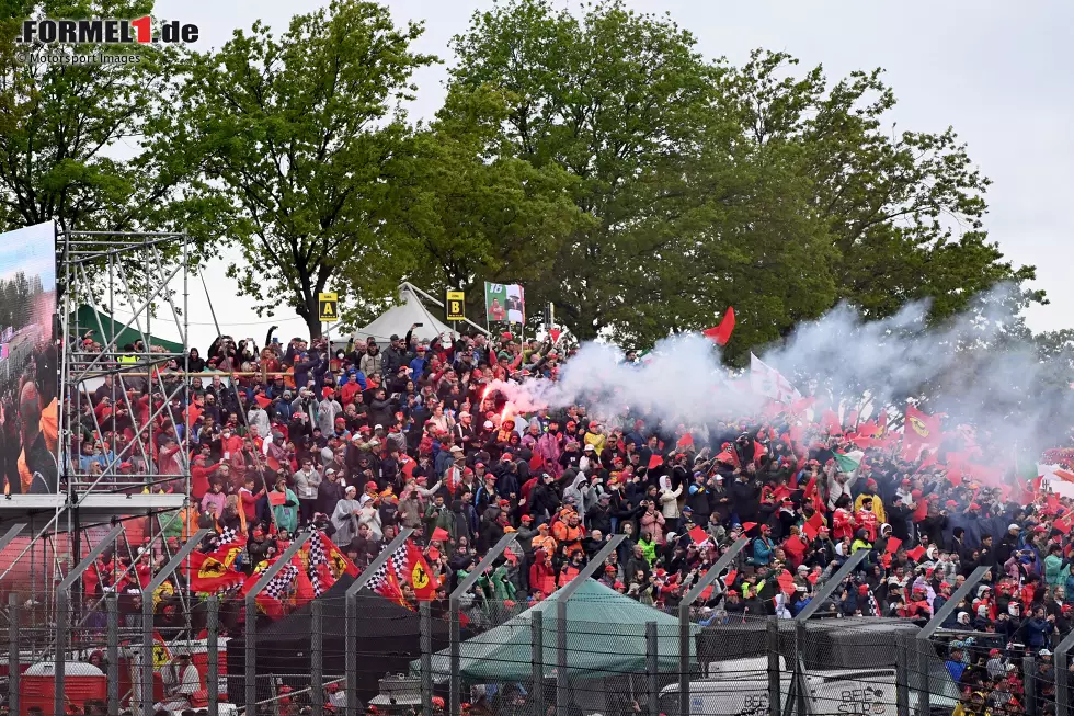 Foto zur News: Fans in Imola