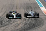Foto zur News: Lewis Hamilton (Mercedes), Pierre Gasly (AlphaTauri) und Fernando Alonso (Alpine)