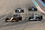 Foto zur News: Daniel Ricciardo (McLaren), Yuki Tsunoda (AlphaTauri) und George Russell (Mercedes)