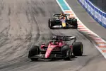 Foto zur News: Charles Leclerc (Ferrari) und Max Verstappen (Red Bull)