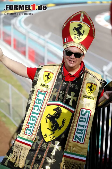 Foto zur News: Ferrari-Fan