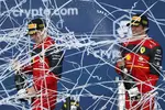 Foto zur News: Charles Leclerc (Ferrari) und Carlos Sainz (Ferrari)