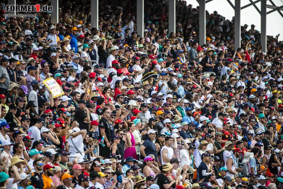 Foto zur News: Fans in Miami