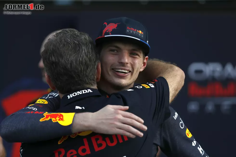 Foto zur News: Christian Horner und Max Verstappen (Red Bull)