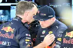 Foto zur News: Christian Horner und Max Verstappen (Red Bull)