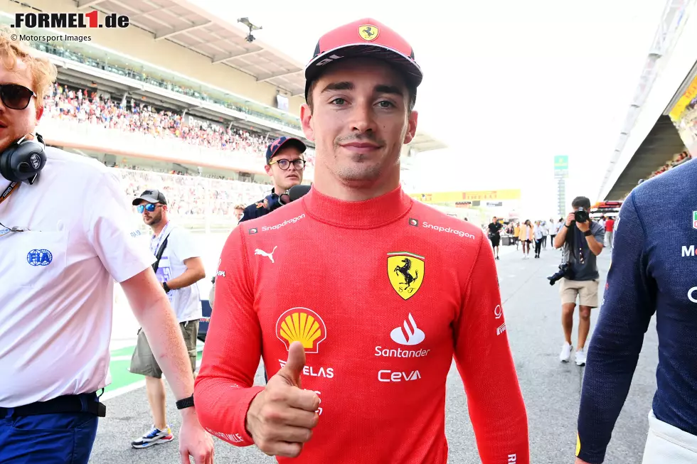 Foto zur News: Charles Leclerc (Ferrari) und Max Verstappen (Red Bull)