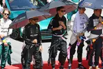 Foto zur News: Kevin Magnussen (Haas), Sebastian Vettel (Aston Martin), Lewis Hamilton (Mercedes) und George Russell (Mercedes)