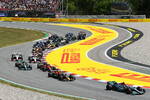 Foto zur News: George Russell (Mercedes), Sergio Perez (Red Bull), Carlos Sainz (Ferrari) und Lewis Hamilton (Mercedes)