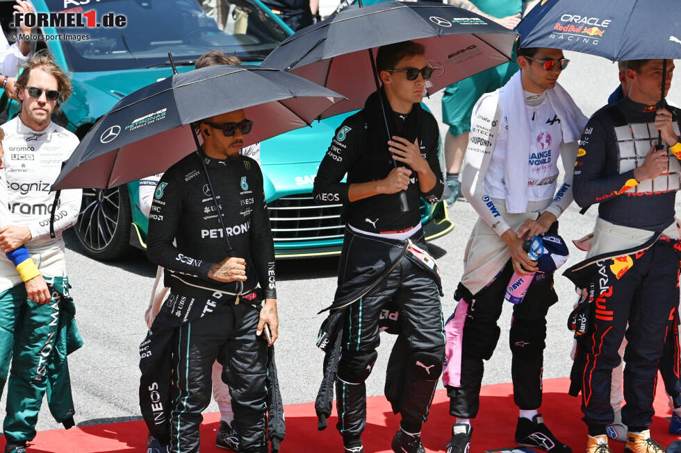 Foto zur News: Kevin Magnussen (Haas), Sebastian Vettel (Aston Martin), Lewis Hamilton (Mercedes) und George Russell (Mercedes)