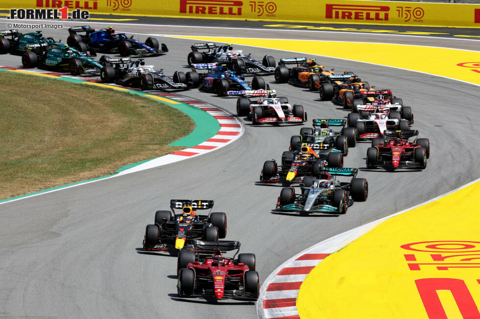 Charles Leclerc (Ferrari), Max Verstappen (Red Bull), George Russell (Mercedes), Sergio Perez (Red Bull), Carlos Sainz (Ferrari), Lewis Hamilton (Mercedes), Kevin Magnussen (Haas) und Mick Schumacher (Haas) Charles Leclerc (Ferrari), Max Verstappen (Red Bull), George Russell (Mercedes), Sergio Perez (Red Bull), Carlos Sainz (Ferrari), Lewis Hamilton (Mercedes), Kevin Magnussen (Haas) und Mick Schumacher (Haas)