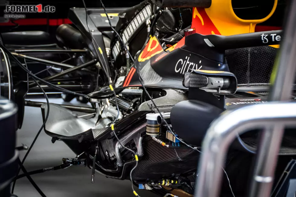 Foto zur News: Red Bull RB18