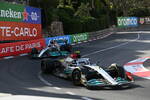 Foto zur News: Lewis Hamilton (Mercedes) und George Russell (Mercedes)