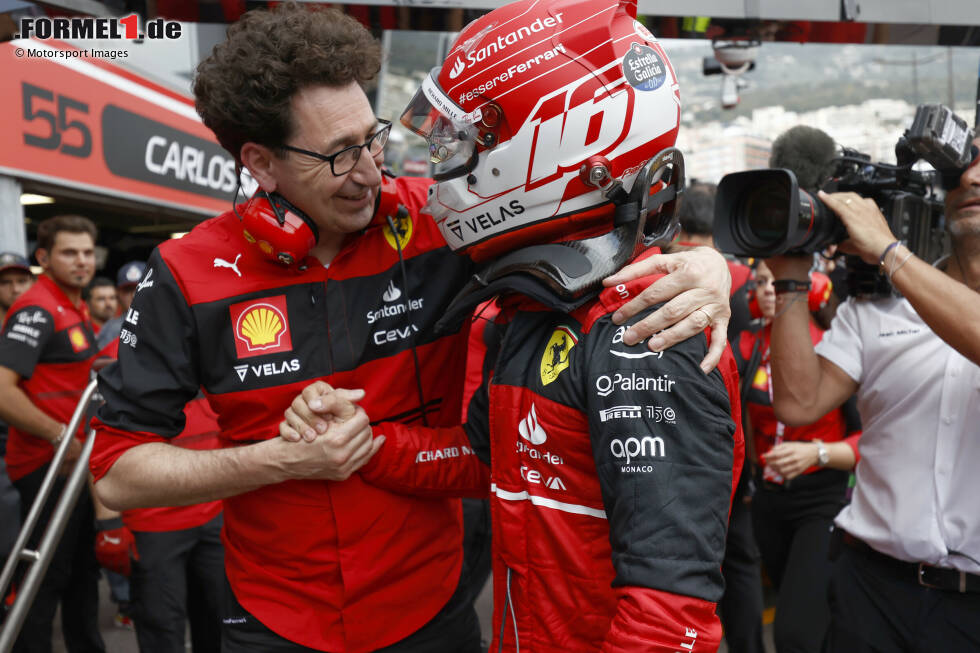 Foto zur News: Mattia Binotto und Charles Leclerc (Ferrari)